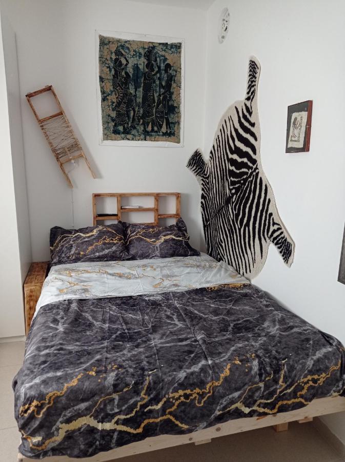 Apartamento New! Great Location! Vibrant Downtown, Talpiot Market, Flea Market, Carmel Beach, Close To Everywhere Haifa Exterior foto