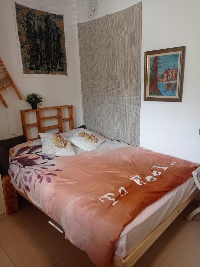Apartamento New! Great Location! Vibrant Downtown, Talpiot Market, Flea Market, Carmel Beach, Close To Everywhere Haifa Exterior foto