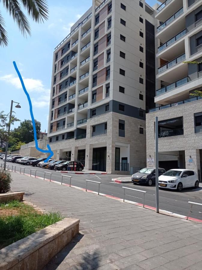 Apartamento New! Great Location! Vibrant Downtown, Talpiot Market, Flea Market, Carmel Beach, Close To Everywhere Haifa Exterior foto