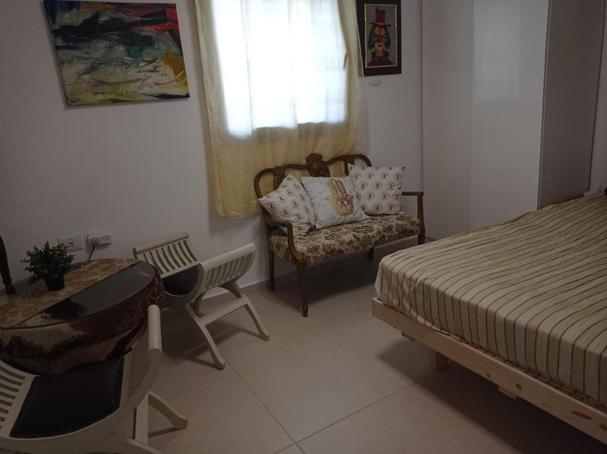Apartamento New! Great Location! Vibrant Downtown, Talpiot Market, Flea Market, Carmel Beach, Close To Everywhere Haifa Exterior foto