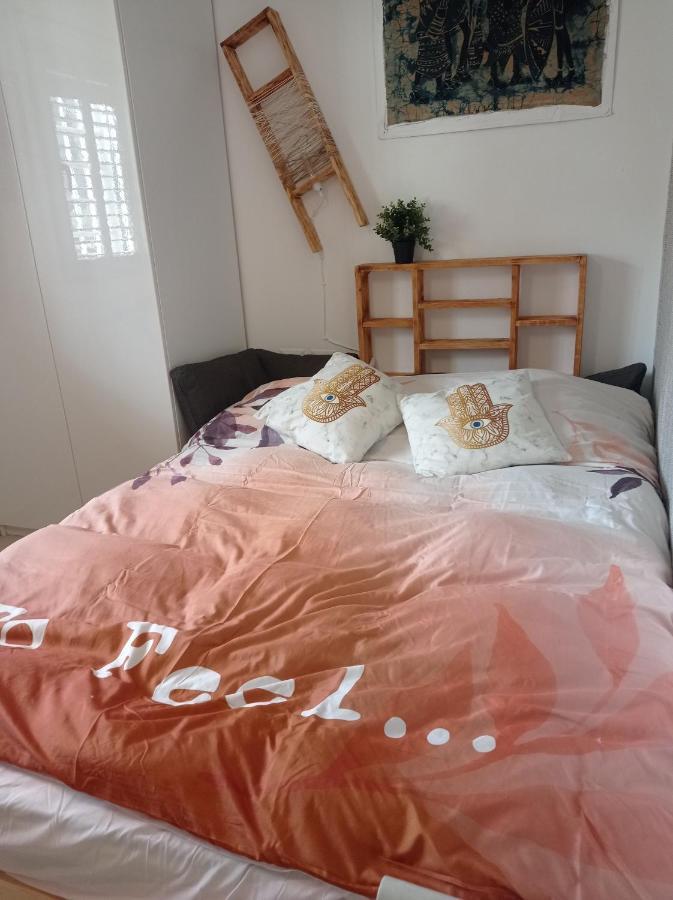 Apartamento New! Great Location! Vibrant Downtown, Talpiot Market, Flea Market, Carmel Beach, Close To Everywhere Haifa Exterior foto
